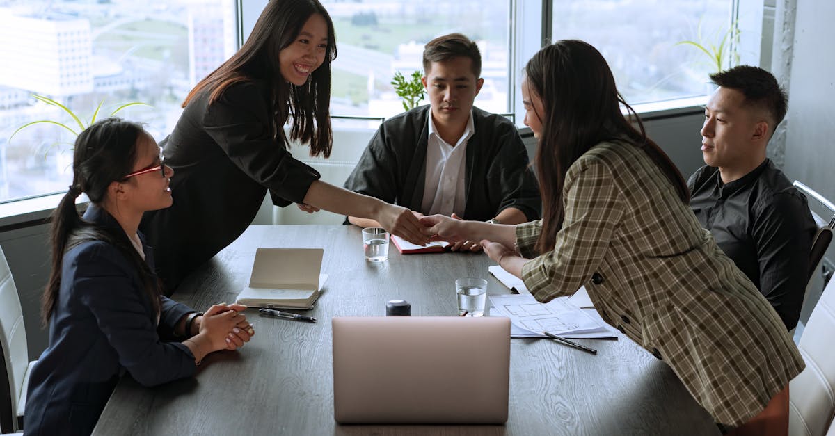 技术支持辅助是否进一步加重了游戏精神消费的现象？